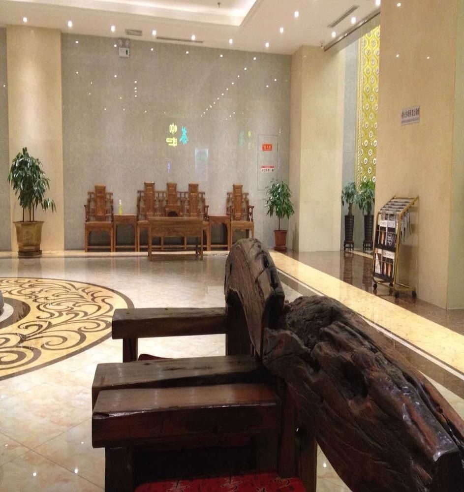 June Hotel 창춘 외부 사진